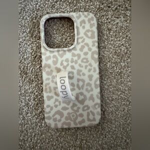 Taupe Loopy iPhone 15 Pro Leopard Cover
